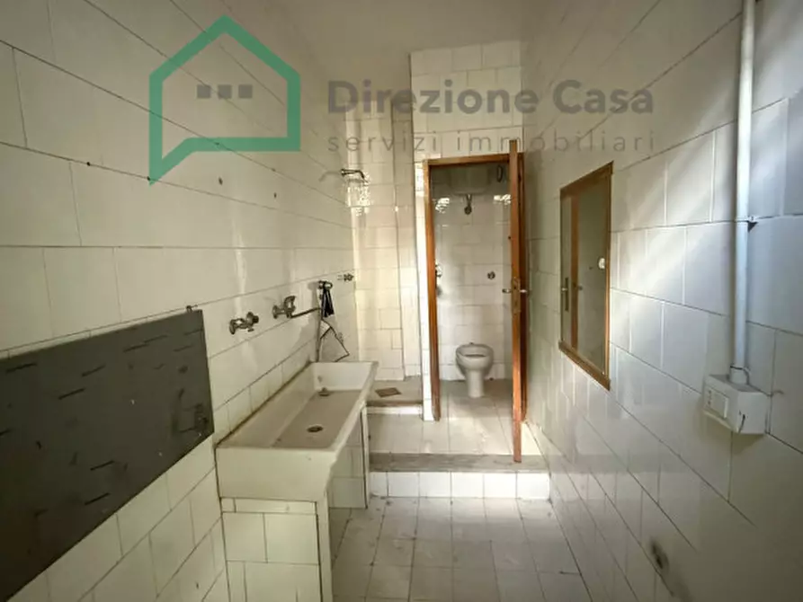 Immagine 15 di Capannone industriale in affitto  in VIA PINTO, 58 a Napoli