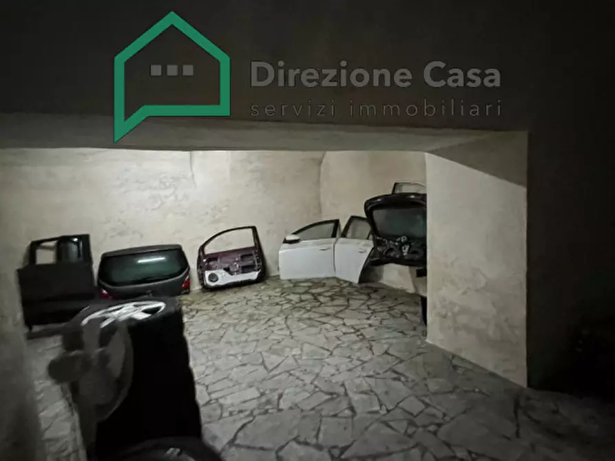 Immagine 19 di Capannone industriale in affitto  in VIA PINTO, 58 a Napoli