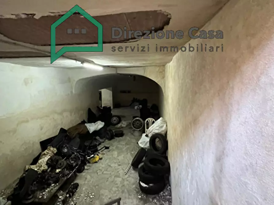 Immagine 19 di Capannone industriale in affitto  in VIA PINTO, 58 a Napoli