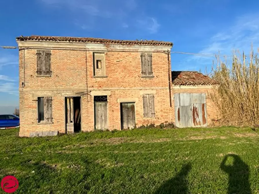 Immagine 1 di Rustico / casale in vendita  a Rimini