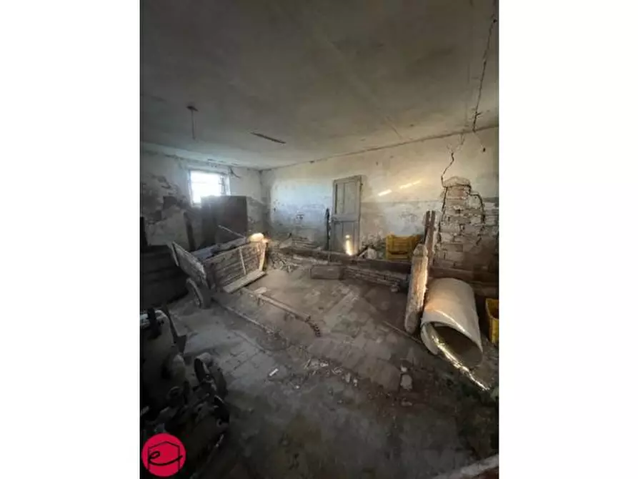 Immagine 6 di Rustico / casale in vendita  a Rimini