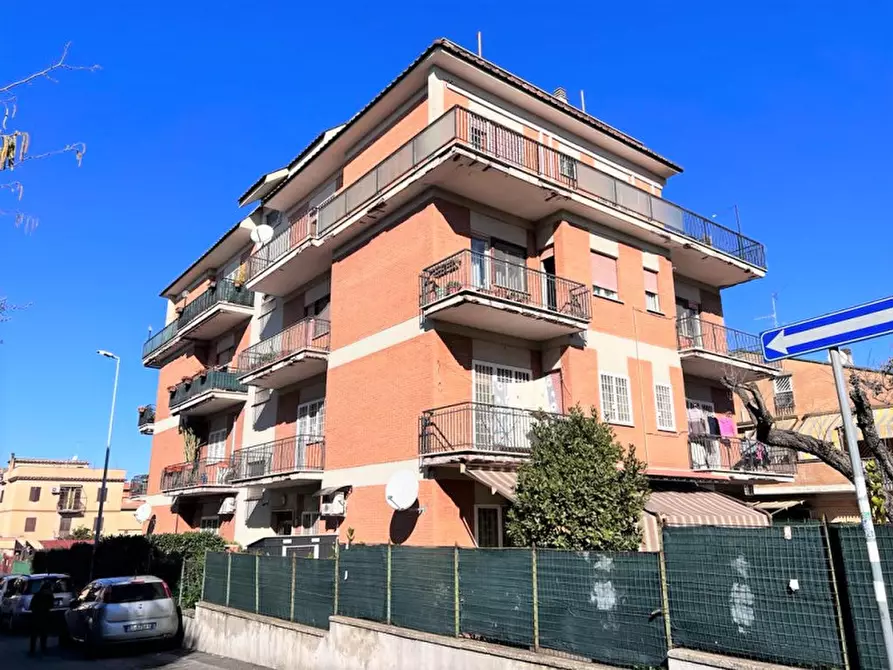 Immagine 1 di Appartamento in vendita  in VIA BERNARDO MINOZZI a Roma