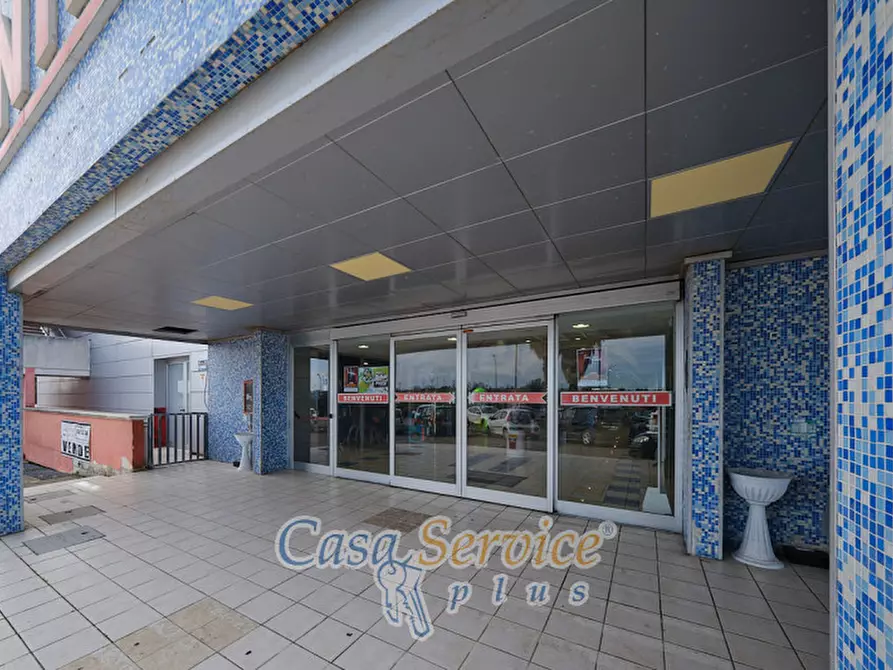 Immagine 4 di Negozio in vendita  in Strada provinciale Casarano alla Parabita Collepasso a Matino