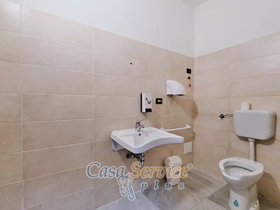 Immagine 11 di Negozio in vendita  in Strada provinciale Casarano alla Parabita Collepasso a Matino