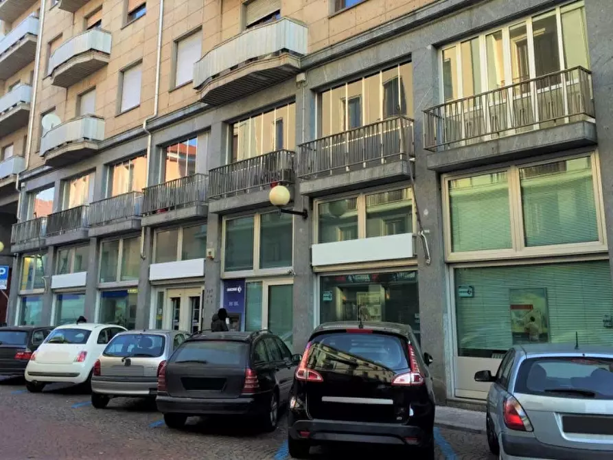 Immagine 1 di Negozio in vendita  in Via Pietro Losana, N. 22 a Biella