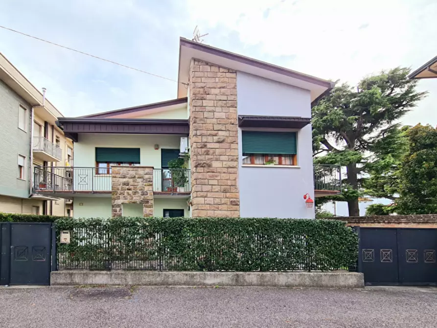 Immagine 7 di Casa indipendente in vendita  in VIA PIAVE a Este