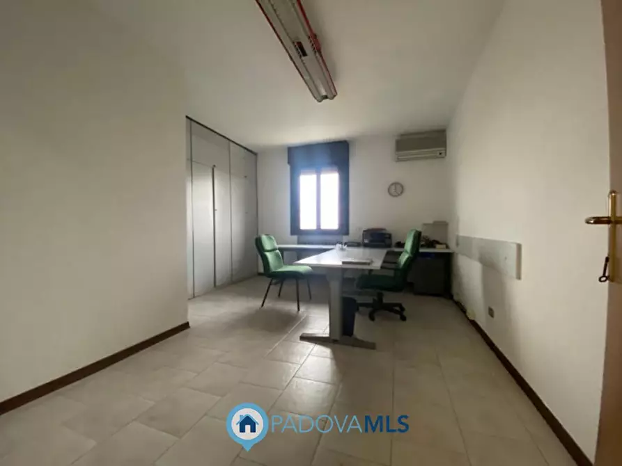 Immagine 3 di Ufficio in vendita  in via giorgio la pira, 10 a Ponte San Nicolò