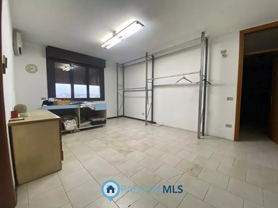 Immagine 5 di Ufficio in vendita  in via giorgio la pira, 10 a Ponte San Nicolò