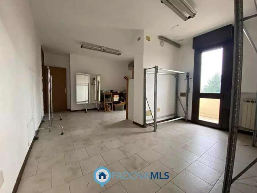 Immagine 6 di Ufficio in vendita  in via giorgio la pira, 10 a Ponte San Nicolò