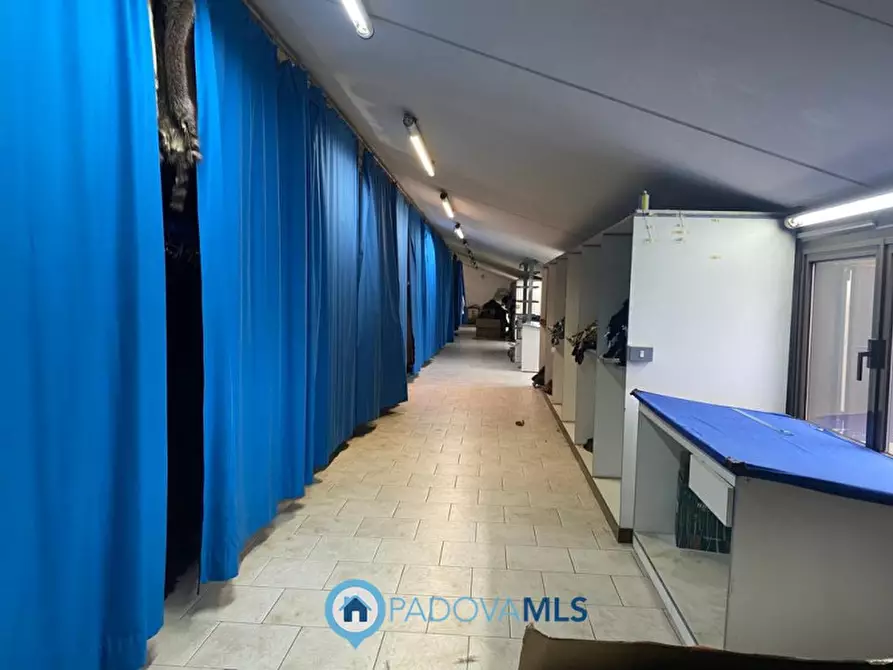 Immagine 9 di Ufficio in vendita  in via giorgio la pira, 10 a Ponte San Nicolò