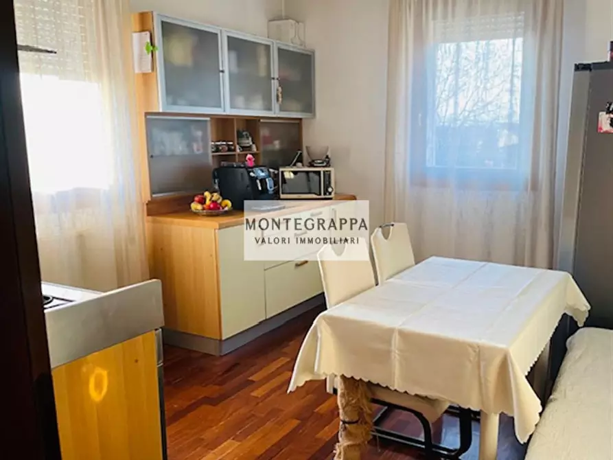 Immagine 1 di Attico in vendita  in via Piave a Castelfranco Veneto