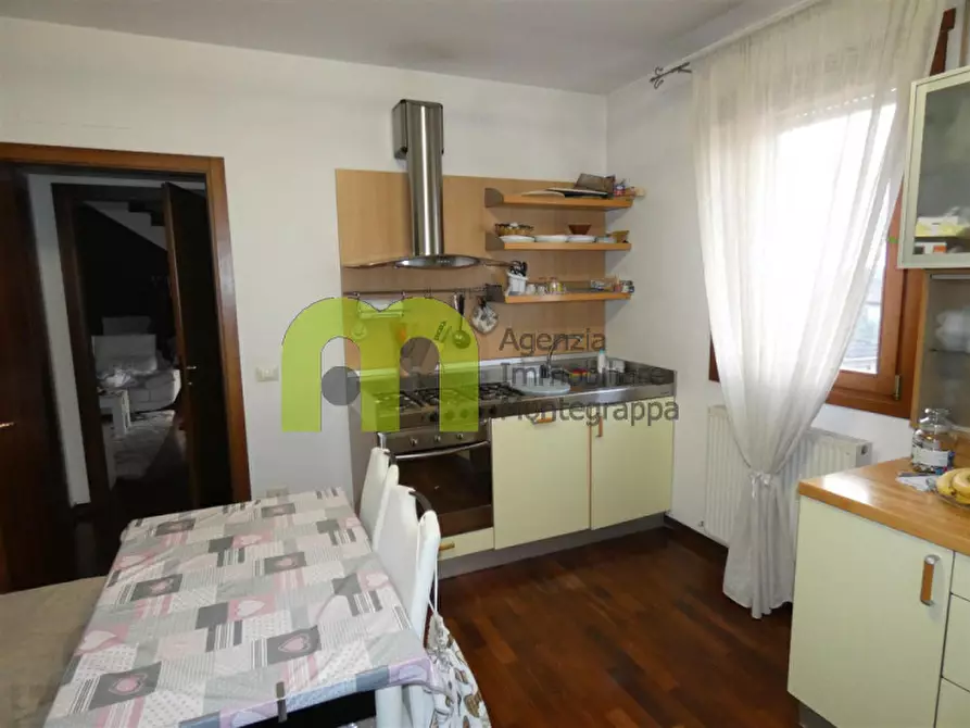 Immagine 5 di Attico in vendita  in via Piave a Castelfranco Veneto