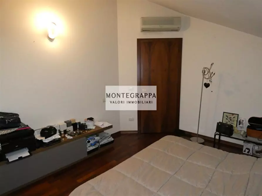 Immagine 9 di Attico in vendita  in via Piave a Castelfranco Veneto