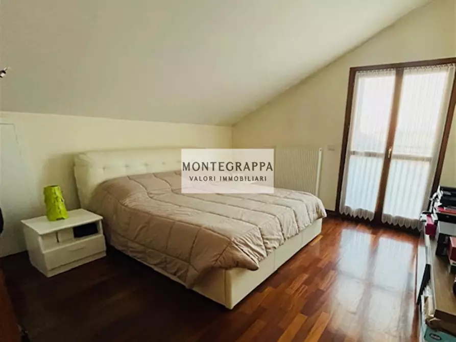 Immagine 12 di Attico in vendita  in via Piave a Castelfranco Veneto