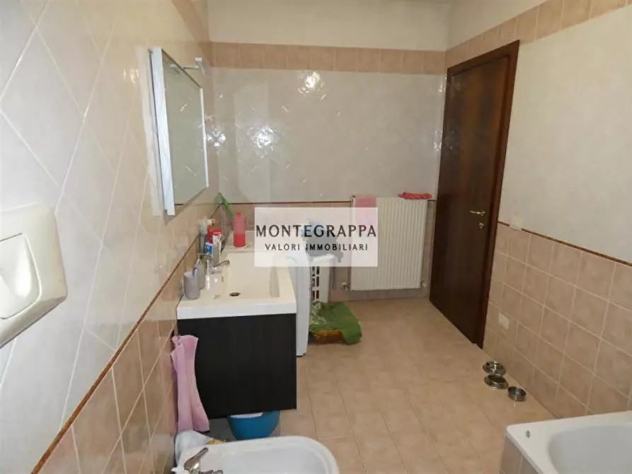 Immagine 8 di Attico in vendita  in via Piave a Castelfranco Veneto