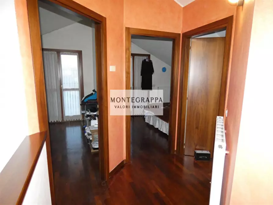 Immagine 10 di Attico in vendita  in via Piave a Castelfranco Veneto