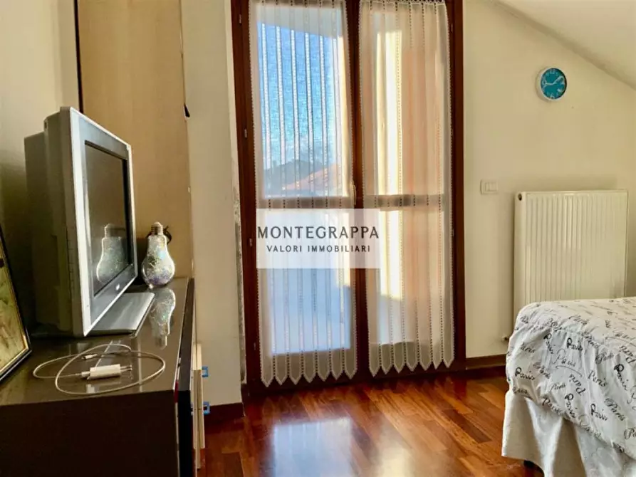 Immagine 13 di Attico in vendita  in via Piave a Castelfranco Veneto