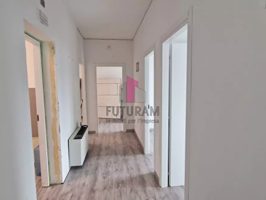 Immagine 1 di Ufficio in affitto  in Corso stati uniti a Padova