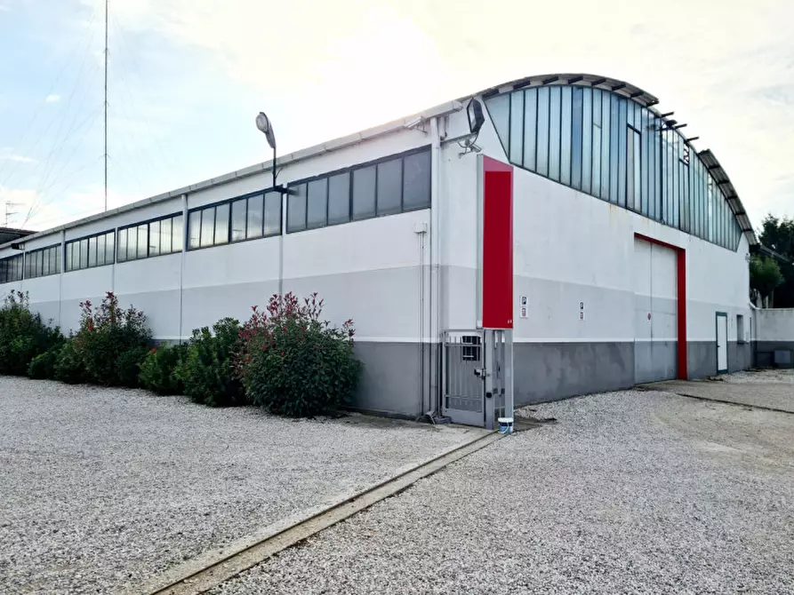 Immagine 1 di Capannone industriale in affitto  in via crosarone a Monselice