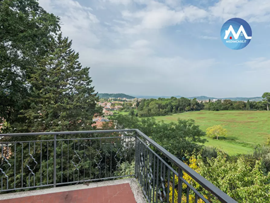 Immagine 2 di Casa bifamiliare in vendita  in Via Marcello Malpighi 10 a Pesaro