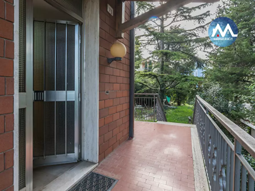 Immagine 3 di Casa bifamiliare in vendita  in Via Marcello Malpighi 10 a Pesaro