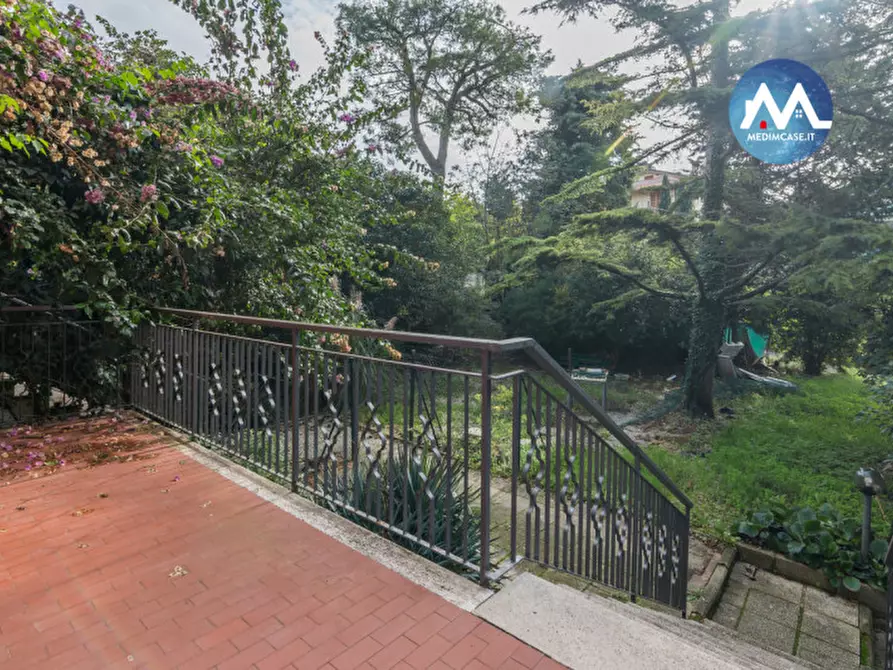 Immagine 4 di Casa bifamiliare in vendita  in Via Marcello Malpighi 10 a Pesaro