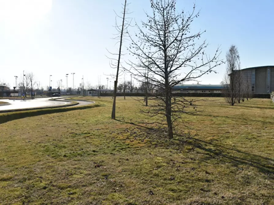 Immagine 8 di Terreno in vendita  in via montello a Resana