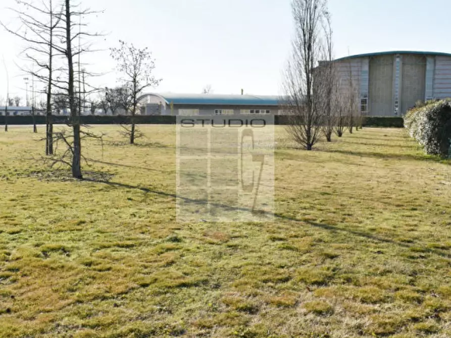 Immagine 9 di Terreno in vendita  in via montello a Resana