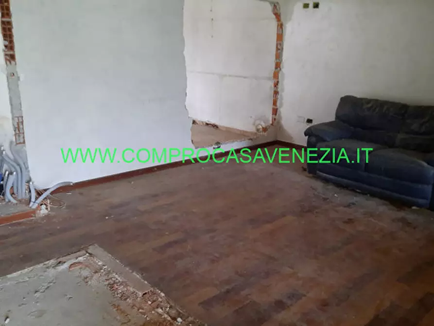 Immagine 2 di Casa indipendente in vendita  in via chiesa conscio a Casale Sul Sile