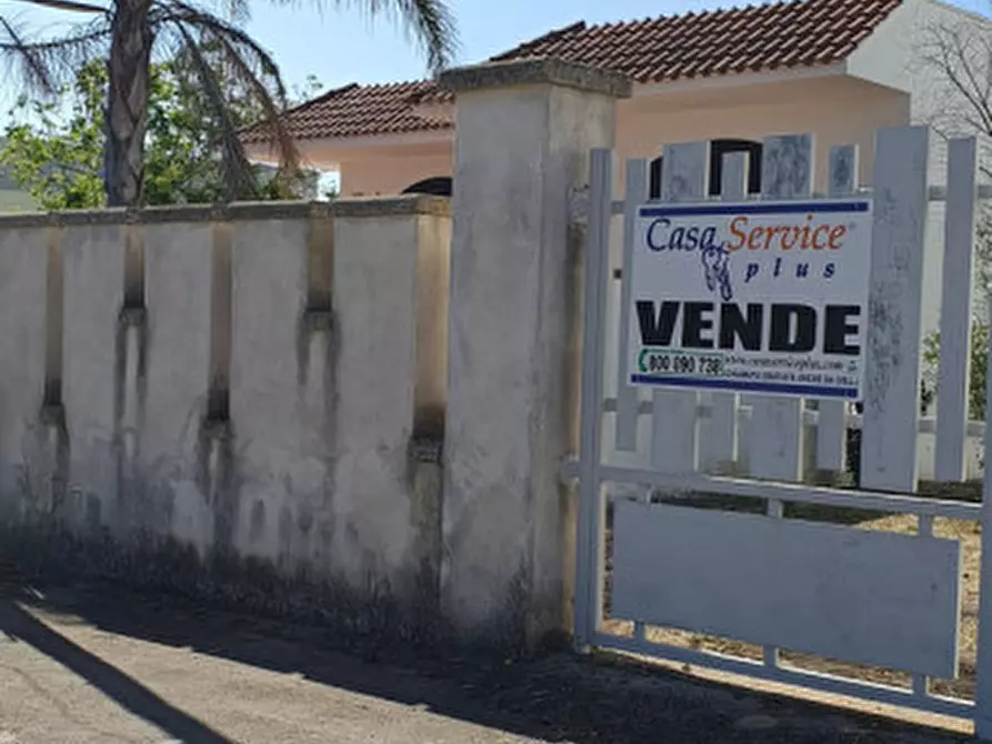 Immagine 10 di Terreno in vendita  a Casarano