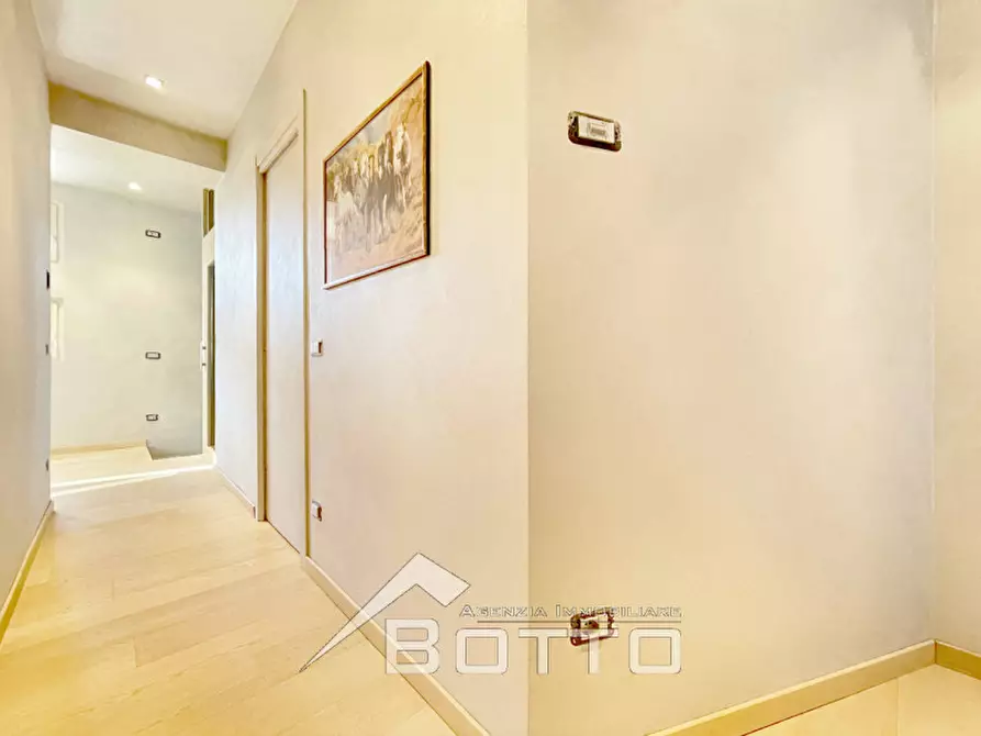 Immagine 31 di Villa in vendita  in via fontana del frate a Romagnano Sesia