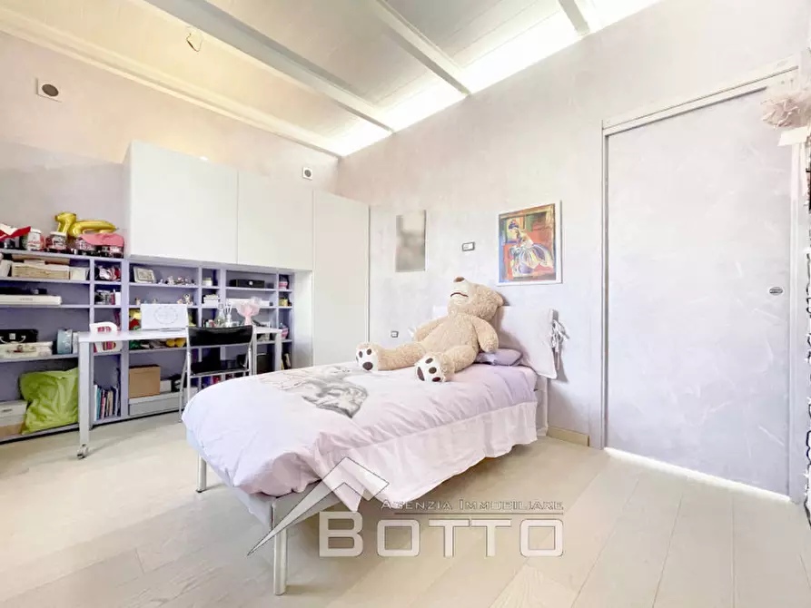 Immagine 32 di Villa in vendita  in via fontana del frate a Romagnano Sesia