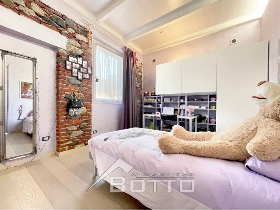 Immagine 33 di Villa in vendita  in via fontana del frate a Romagnano Sesia