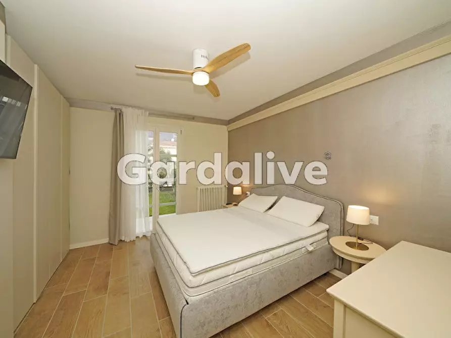 Immagine 8 di Appartamento in vendita  in Viale Ugo Foscolo, 134 a Toscolano-Maderno