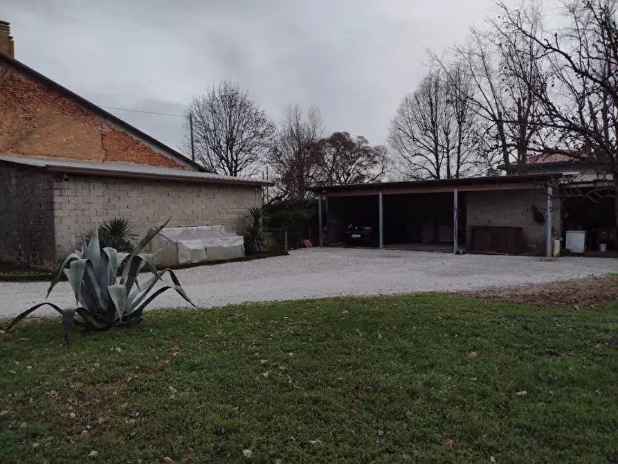 Immagine 13 di Rustico / casale in vendita  in Via Straelle a Camposampiero