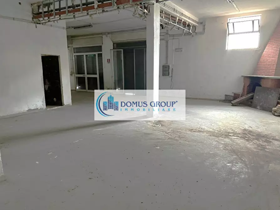 Immagine 15 di Negozio in vendita  in Via Alessandro Santini a Roma