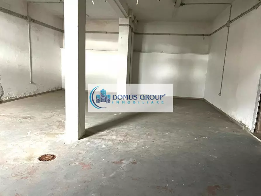 Immagine 22 di Negozio in vendita  in Via Alessandro Santini a Roma