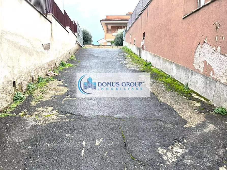 Immagine 42 di Negozio in vendita  in Via Alessandro Santini a Roma