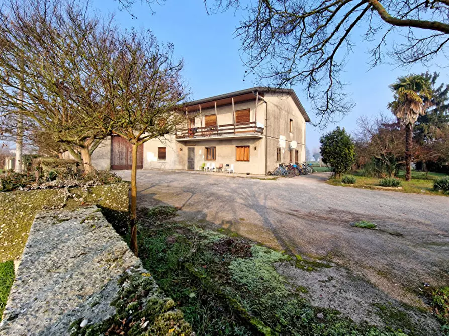 Immagine 1 di Casa indipendente in vendita  in VIA BORELLA a Villa Estense