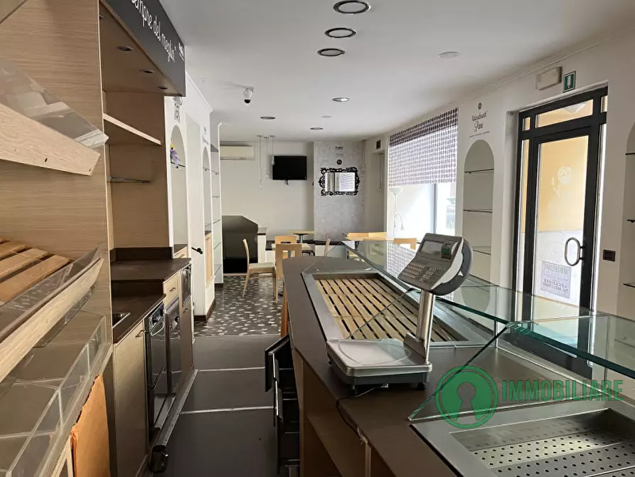 Immagine 6 di Attività commerciale in affitto  in Via Diaz 3 a Tricesimo