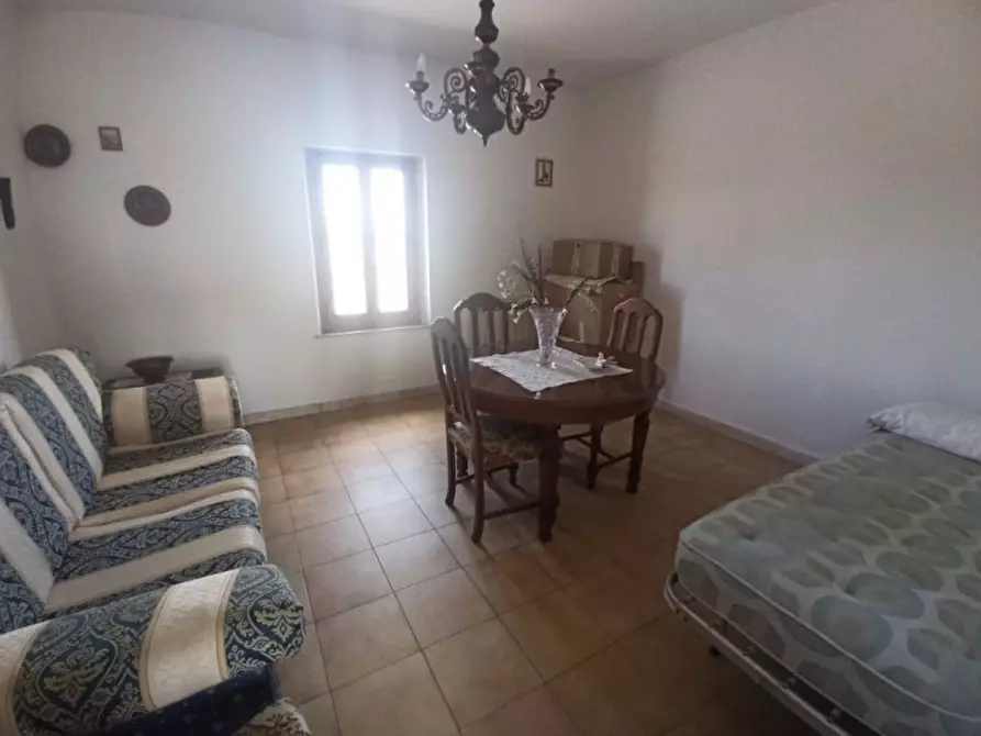 Immagine 10 di Casa indipendente in vendita  in Via Roma a Castiglione Del Lago