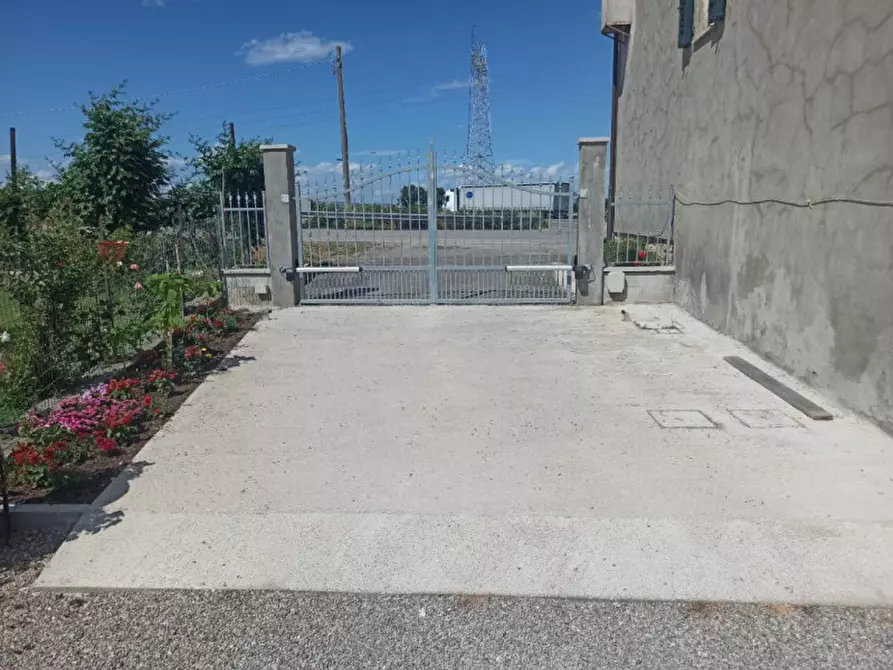 Immagine 22 di Casa indipendente in vendita  in Via Roma a Castiglione Del Lago