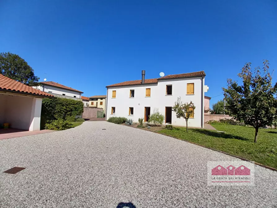 Immagine 1 di Casa indipendente in vendita  in Via Zanchetta a San Pietro In Gu
