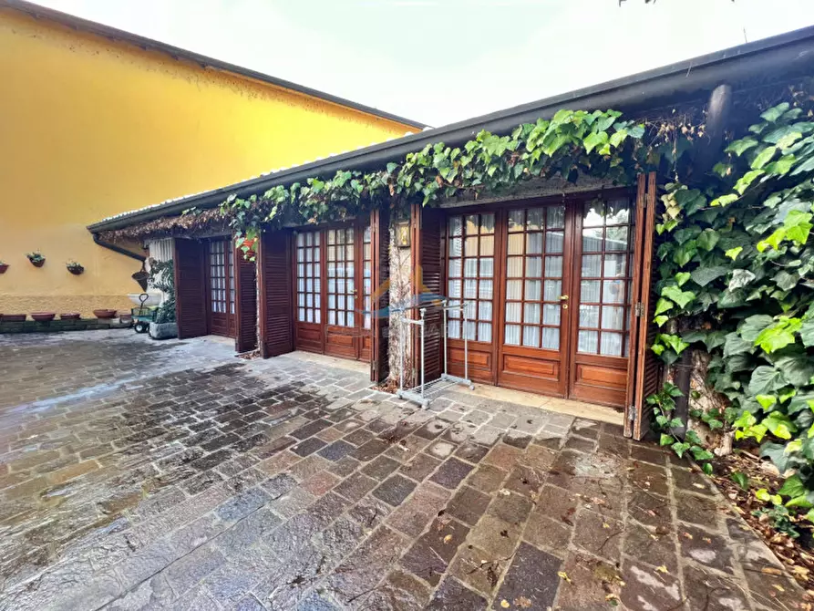 Immagine 24 di Villa in vendita  in Via giuseppe garibaldi a Ponti Sul Mincio