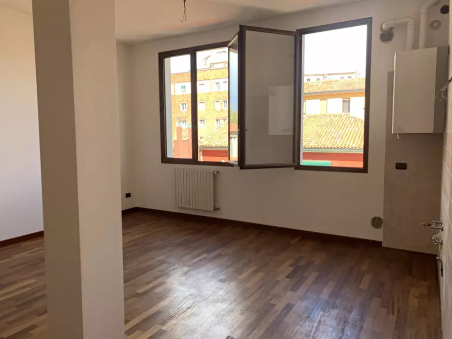 Immagine 1 di Appartamento in vendita  in Via Tommaseo a Padova