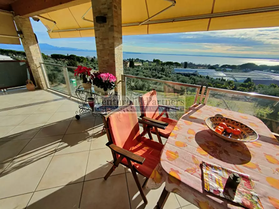 Immagine 3 di Villa in vendita  in via monte tapino a Padenghe Sul Garda