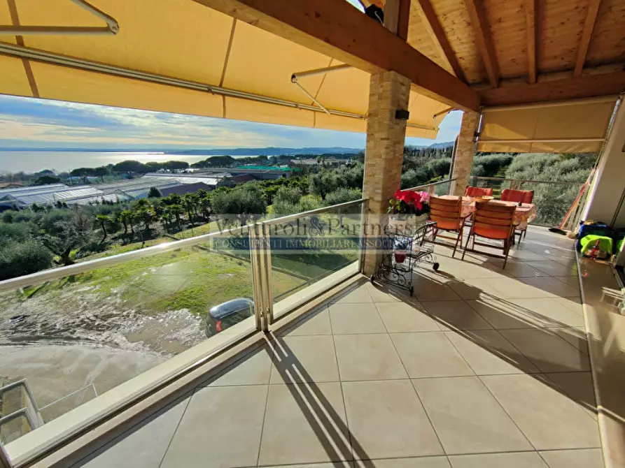 Immagine 4 di Villa in vendita  in via monte tapino a Padenghe Sul Garda