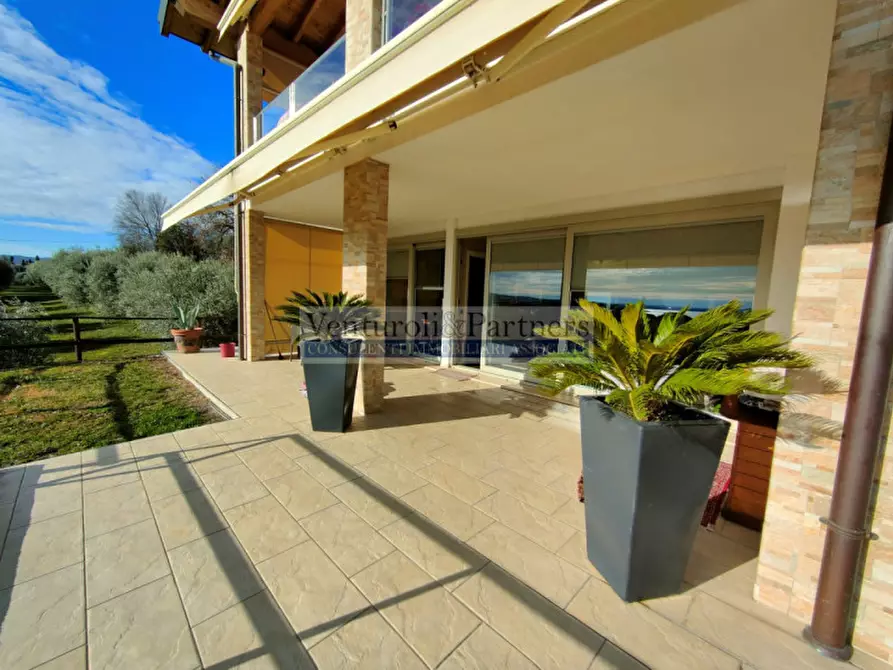Immagine 7 di Villa in vendita  in via monte tapino a Padenghe Sul Garda