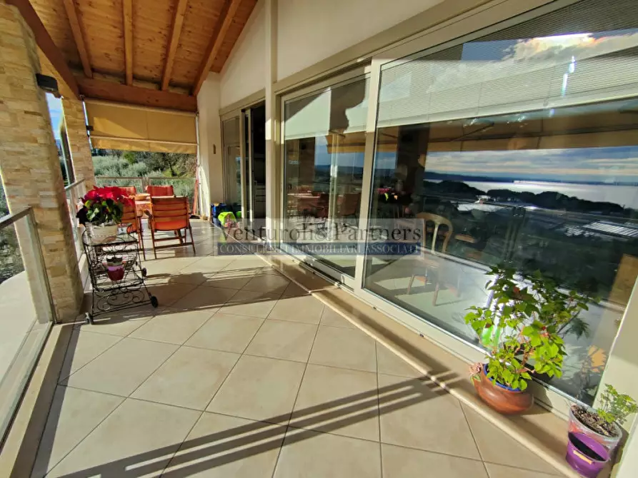 Immagine 8 di Villa in vendita  in via monte tapino a Padenghe Sul Garda