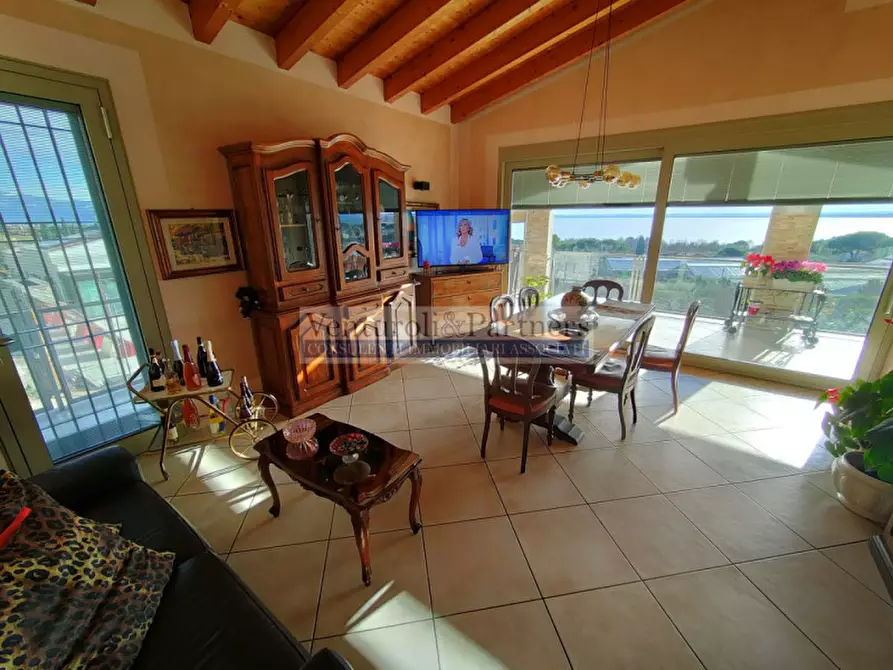 Immagine 10 di Villa in vendita  in via monte tapino a Padenghe Sul Garda